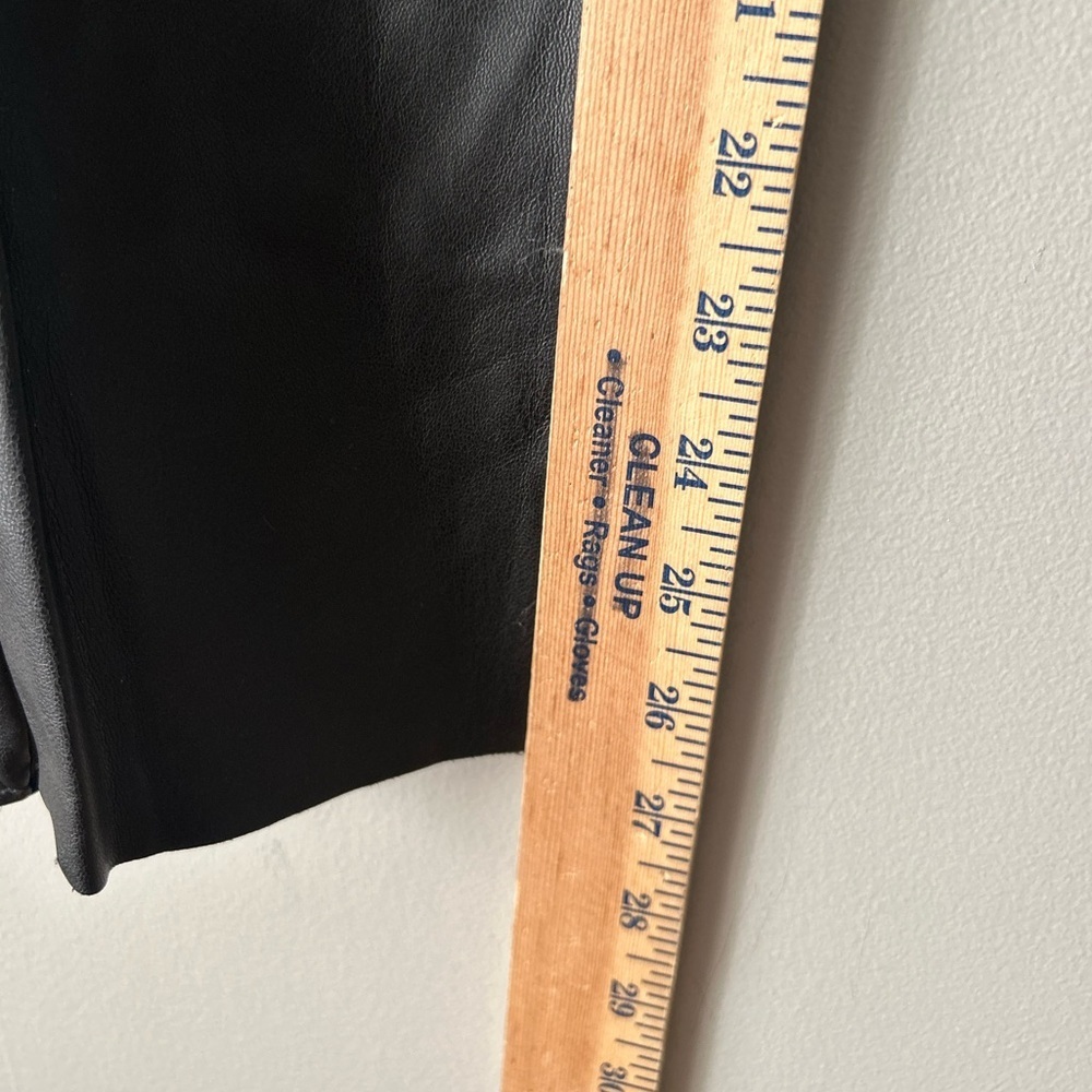 ✌️4 for $20✌️ Zara high waisted vegan leather cigarette pants - Picture 8 of 13